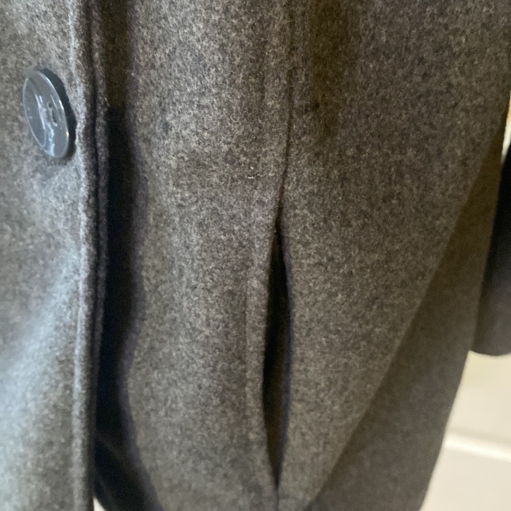 WOMEN’S PRE-OWNED GRAY DOUBLE-BREAST COAT - Picture 5 of 12